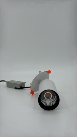 اسبوت فيلبس موديل سكة مدفون  10W  3500K  RTC-1417 ع30 --